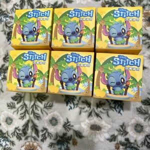 Disney beach Stitch blind boxes 6 figures.